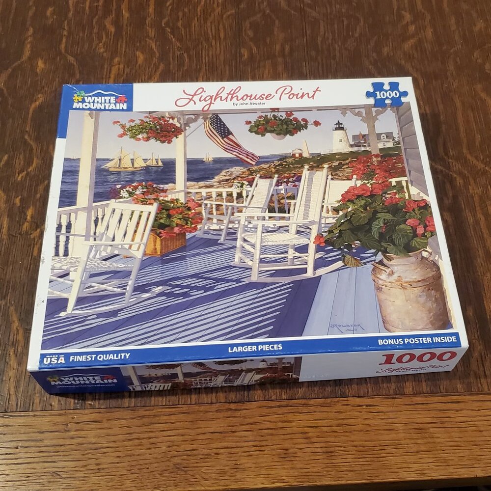 White Mountain 1,000 piece Puzzle "Lighthouse Point"